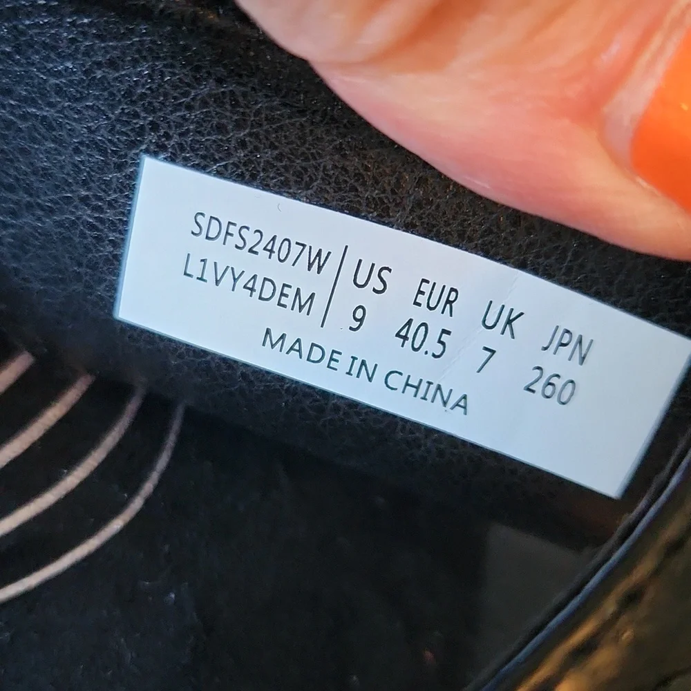 Dream Pairs preowned good